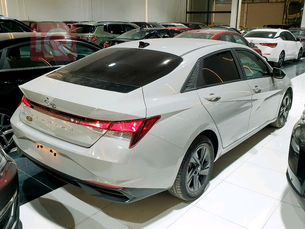 هیوندای ئەلەنترا